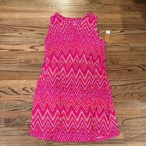 NWT- women’s  Sonoma Vibrant Pink Zigzag Sleeveless Dress. Size 1X